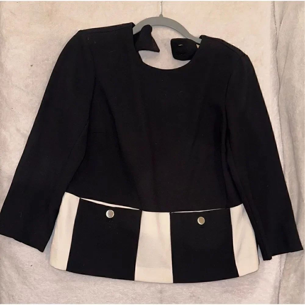 Women’s blouse black with cream size 6 H&M